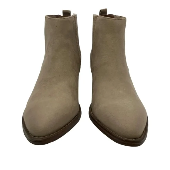 Universal Thread Briar Ankle Booties Light Taupe - Picture 5 of 9